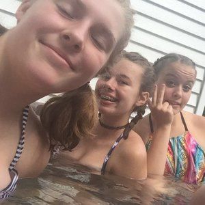 Meet your Posher, Laney